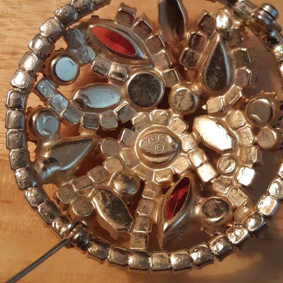 1960s Weiss Pink Rhinestone 2 Inch Circular Domed Vintage Brooch - Picture 6 of 16